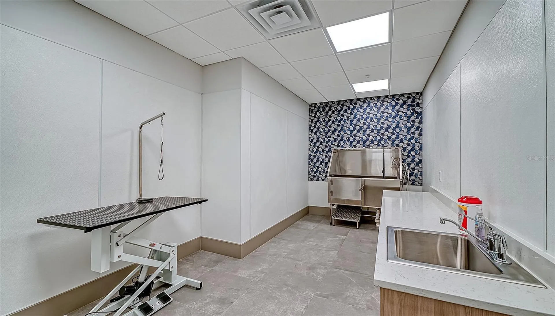 540 N Tamiami Trail Sarasota FL 34236