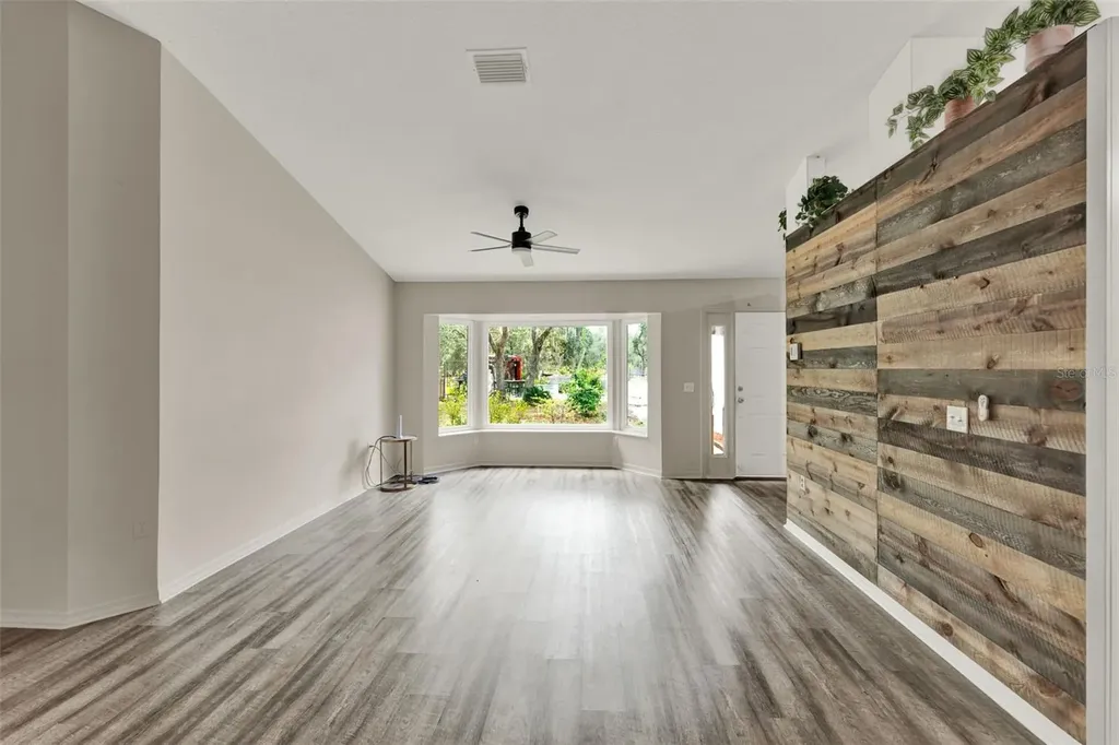 32645 Red Oak Drive Eustis FL 32736