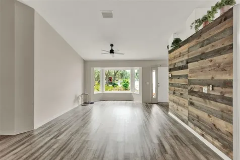 32645 Red Oak Drive Eustis FL 32736