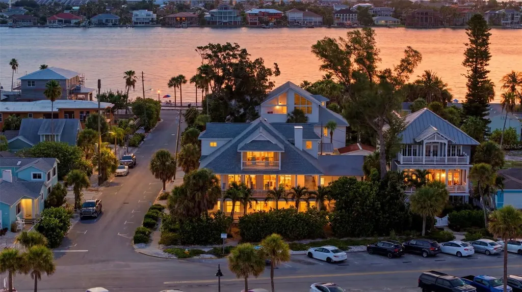 106 2nd Avenue St Pete Beach FL 33706