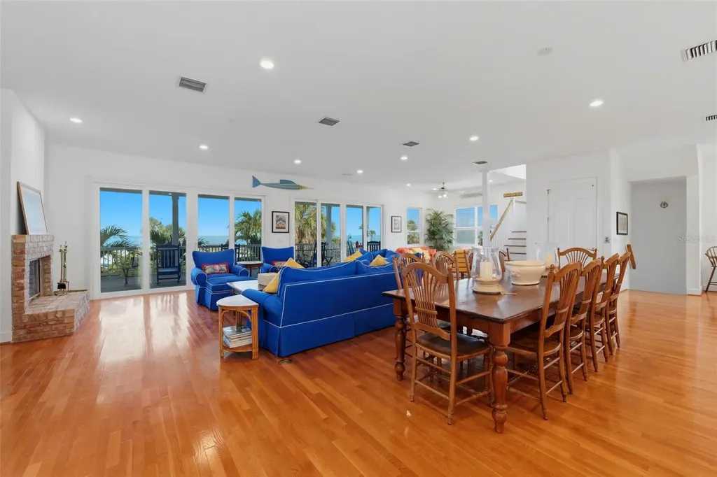 106 2nd Avenue St Pete Beach FL 33706