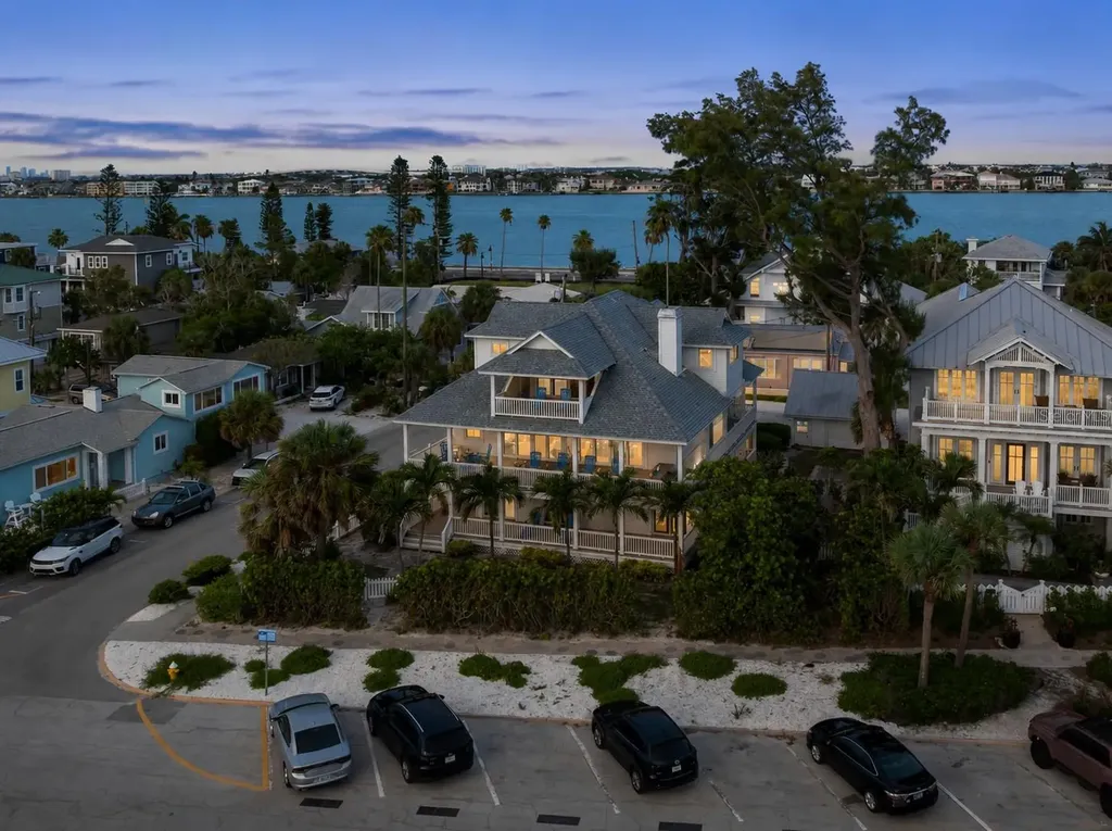 106 2nd Avenue St Pete Beach FL 33706