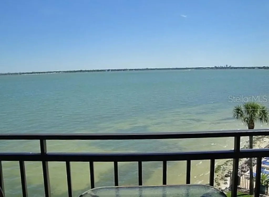 5729 Puerta Del Sol Boulevard S St Petersburg FL 33715