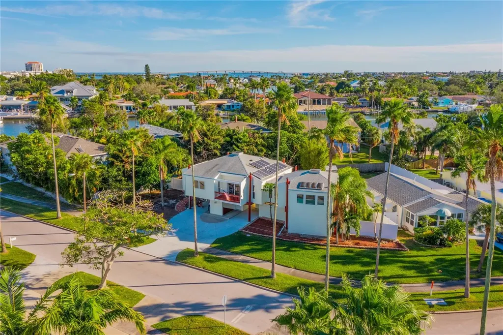 3250 E Debazan Avenue St Pete Beach FL 33706