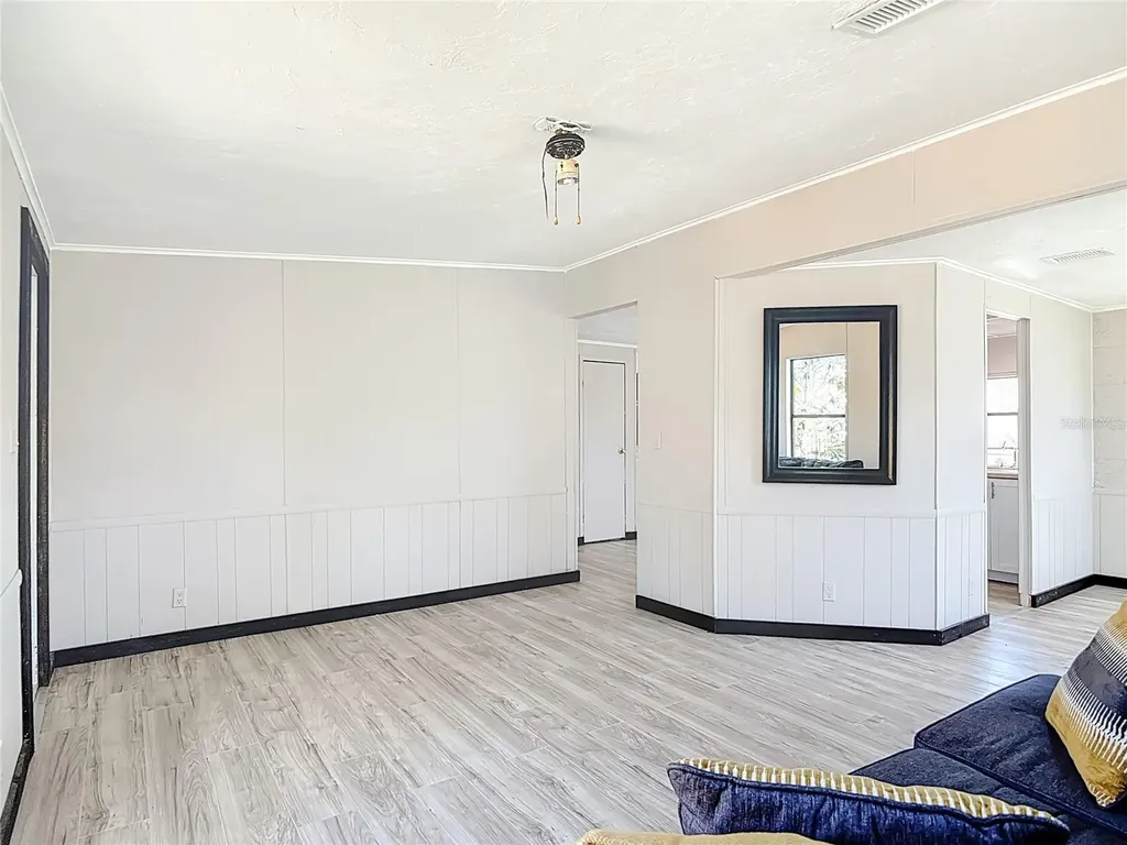 1585 Tuscaloosa Avenue Daytona Beach FL 32117