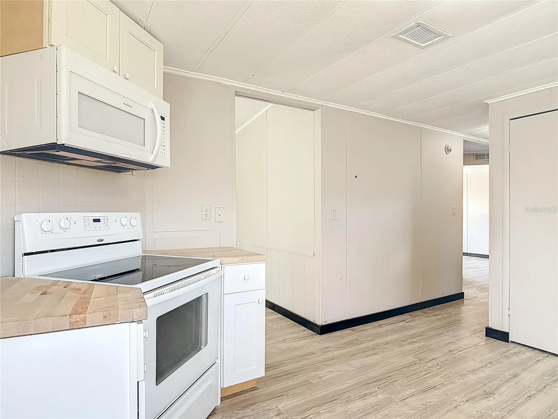 1585 Tuscaloosa Avenue Daytona Beach FL 32117