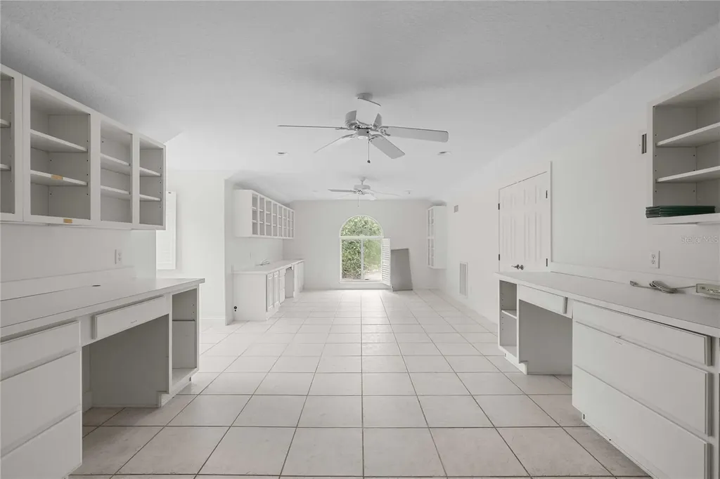 17401 S Highway 475 Summerfield FL 34491