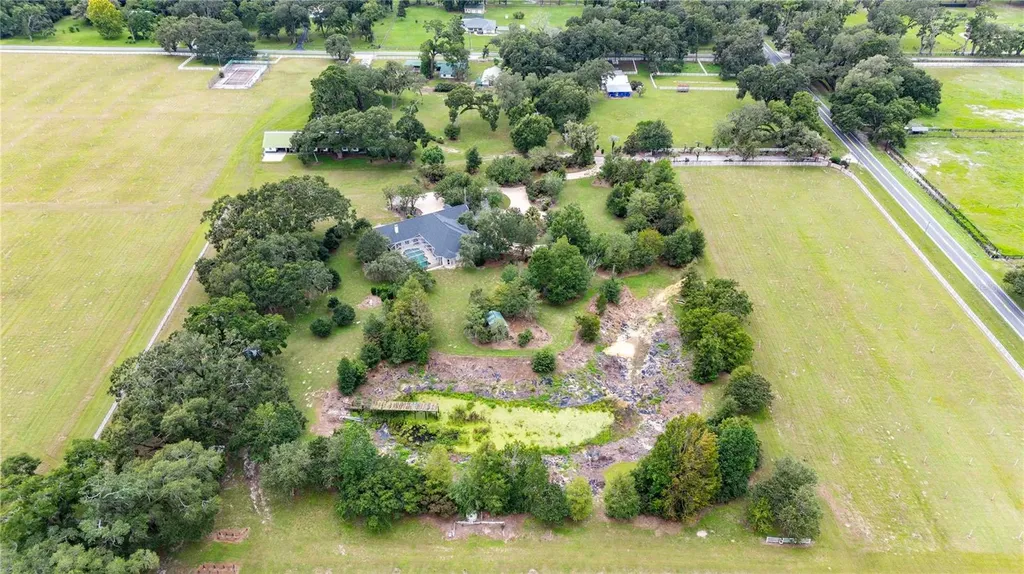 17401 S Highway 475 Summerfield FL 34491