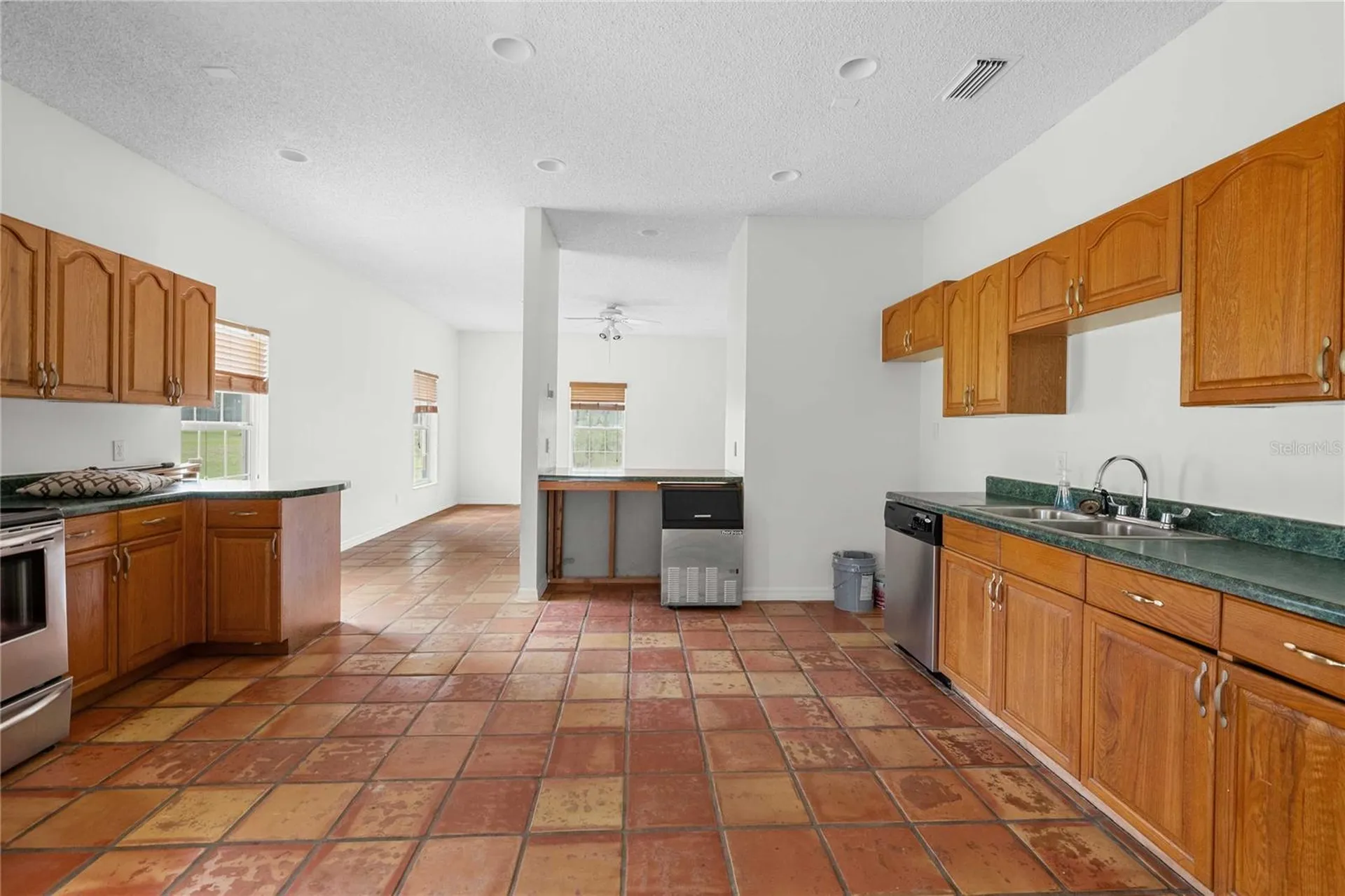 17401 S Highway 475 Summerfield FL 34491
