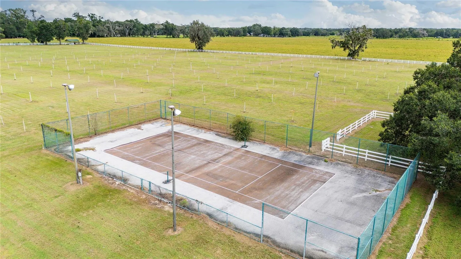 17401 S Highway 475 Summerfield FL 34491