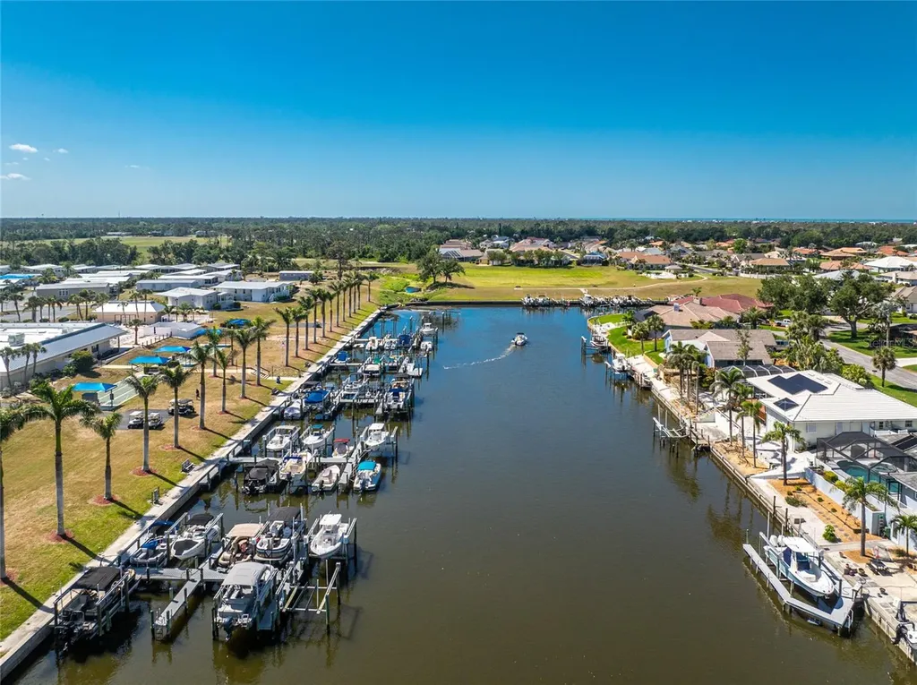 7 N Esplanade Street Englewood FL 34223
