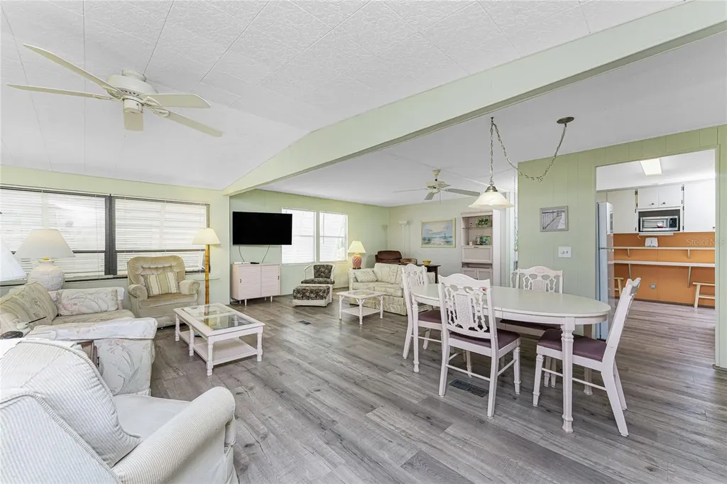 7 N Esplanade Street Englewood FL 34223