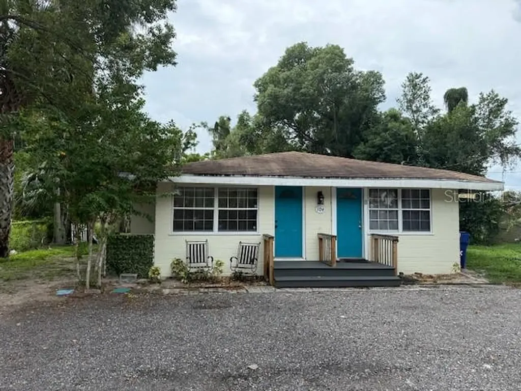 104 E Rosehill Avenue Deland FL 32724