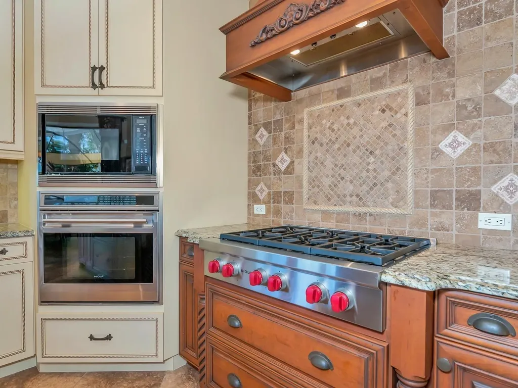 8305 Farington Court Bradenton FL 34202