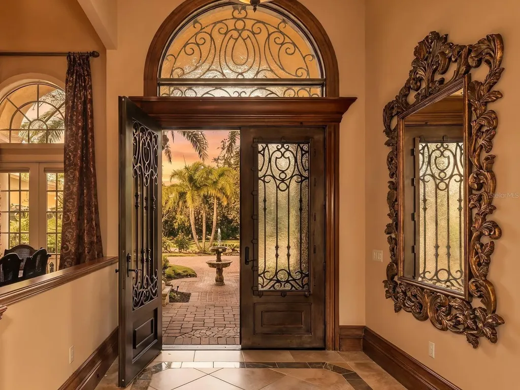 8305 Farington Court Bradenton FL 34202