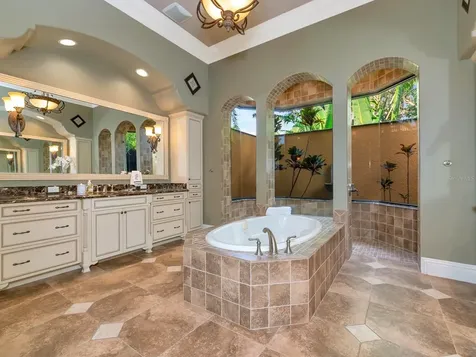 8305 Farington Court Bradenton FL 34202