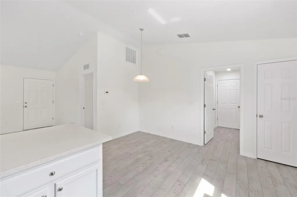 230 Oak Circle Ocala FL 34472