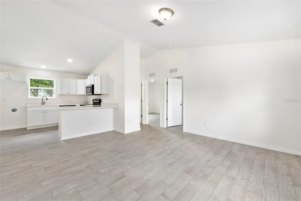 230 Oak Circle Ocala FL 34472