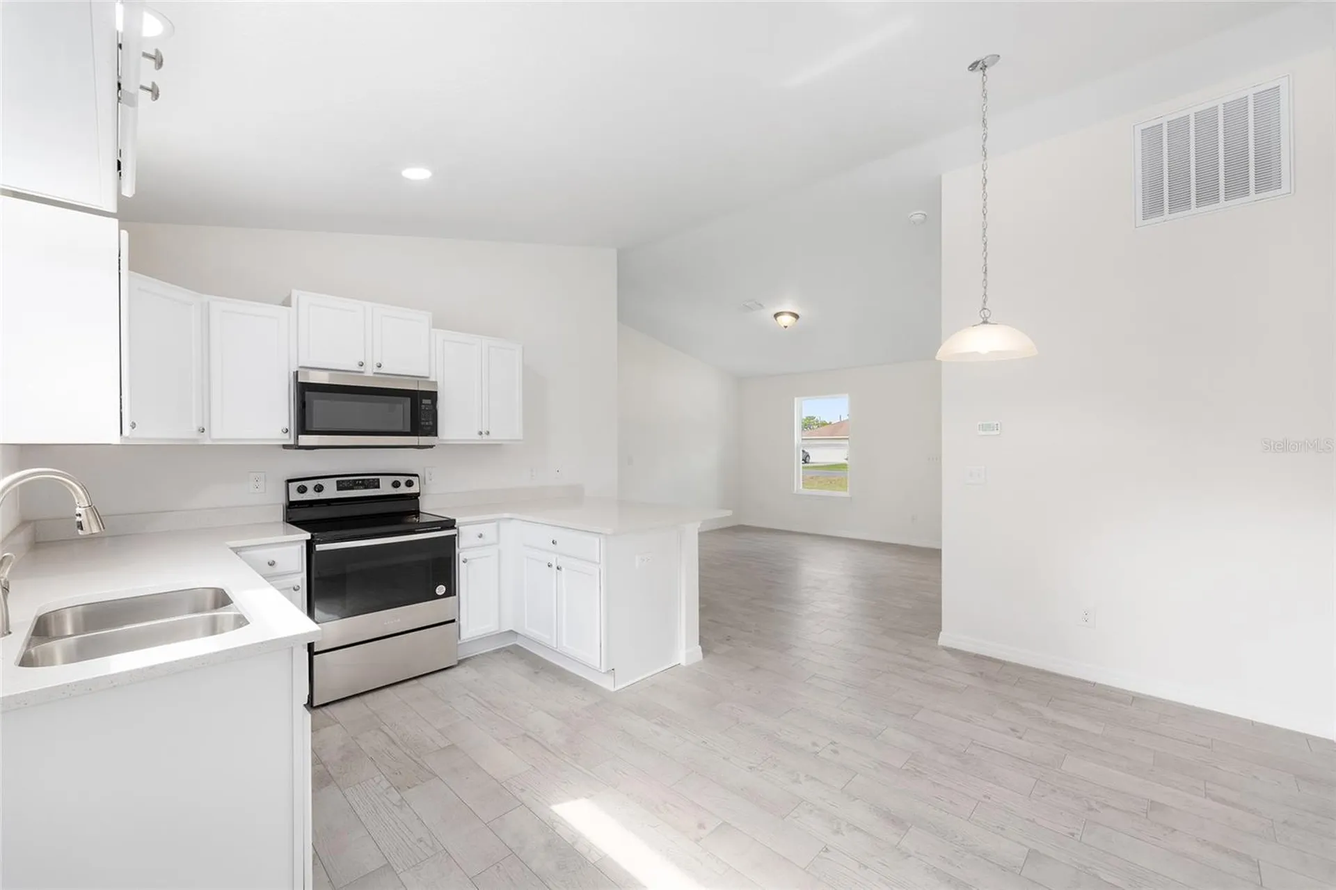 230 Oak Circle Ocala FL 34472