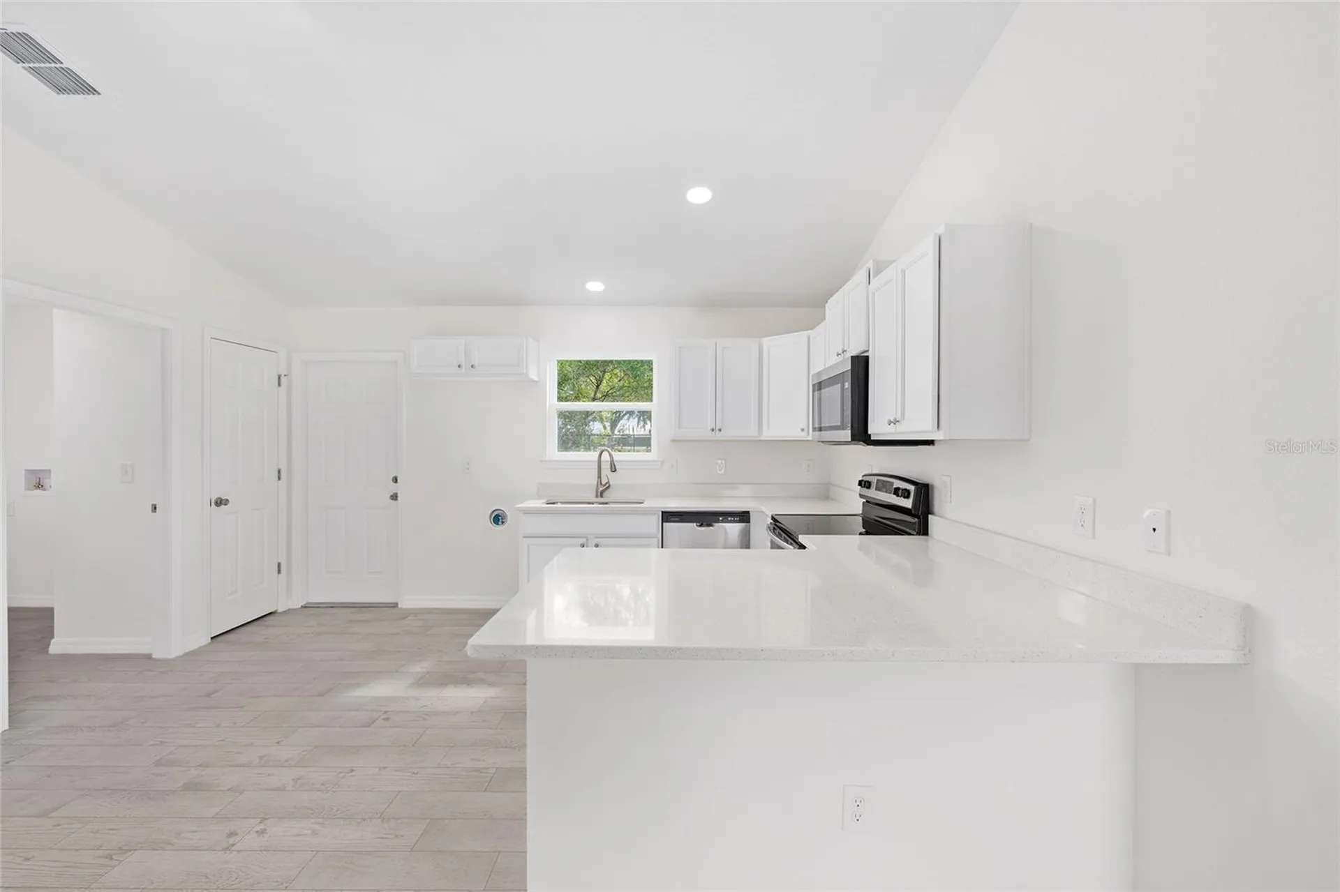 230 Oak Circle Ocala FL 34472