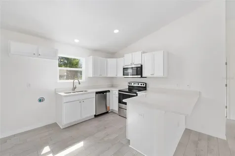230 Oak Circle Ocala FL 34472