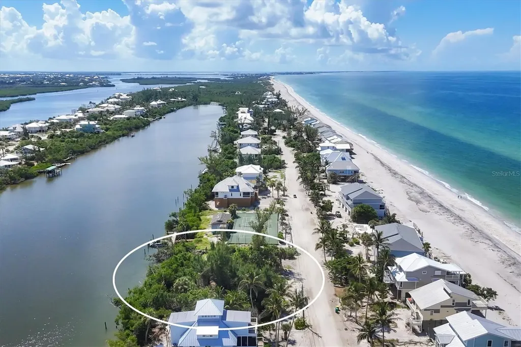 208 S Gulf Boulevard Placida FL 33946