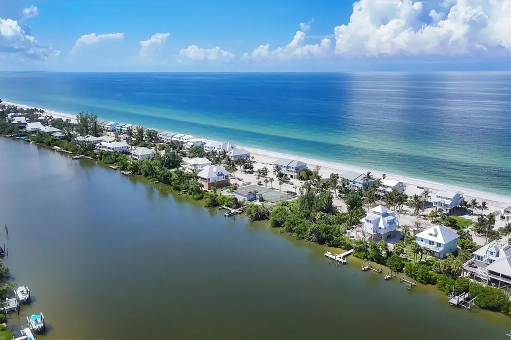 208 S Gulf Boulevard Placida FL 33946