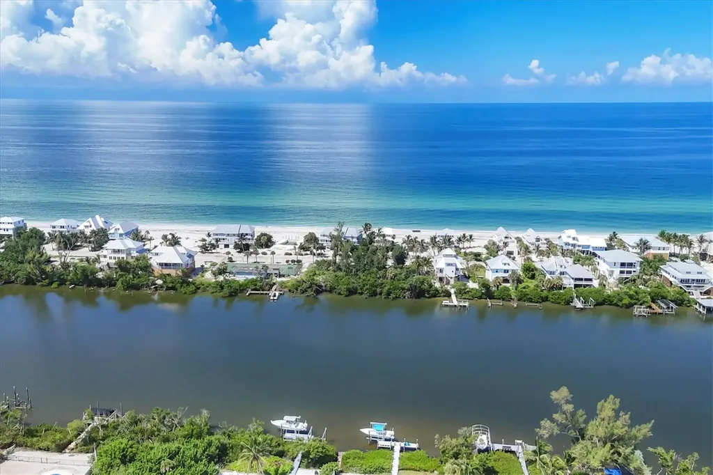 208 S Gulf Boulevard Placida FL 33946