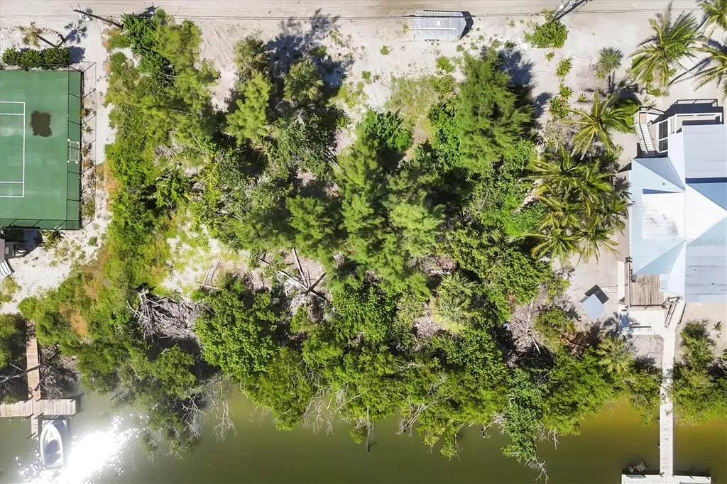 208 S Gulf Boulevard Placida FL 33946