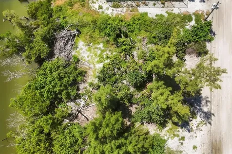 208 S Gulf Boulevard Placida FL 33946