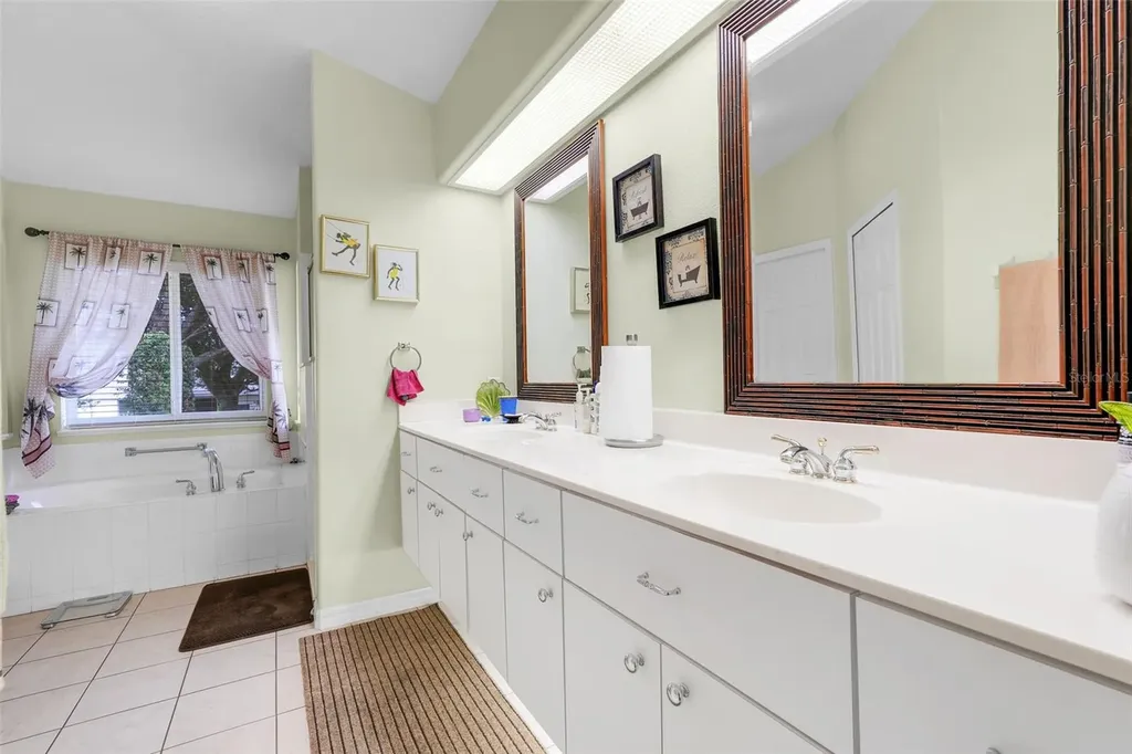 4950 Glen Coe Street Leesburg FL 34748