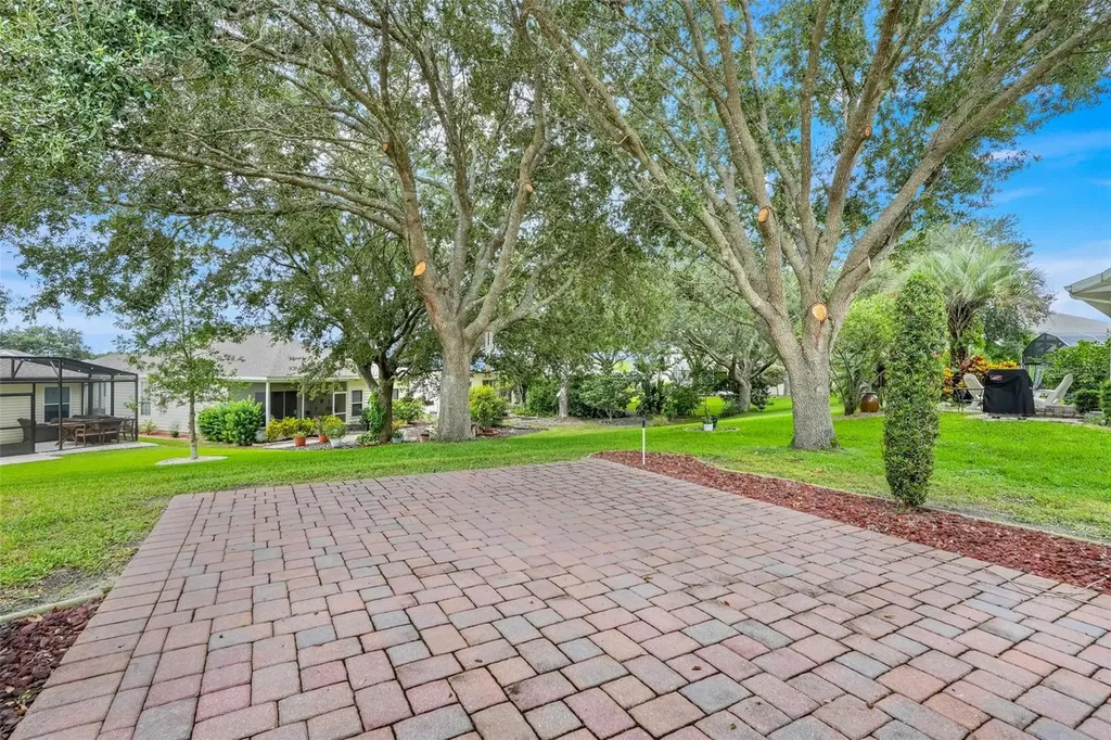 4950 Glen Coe Street Leesburg FL 34748