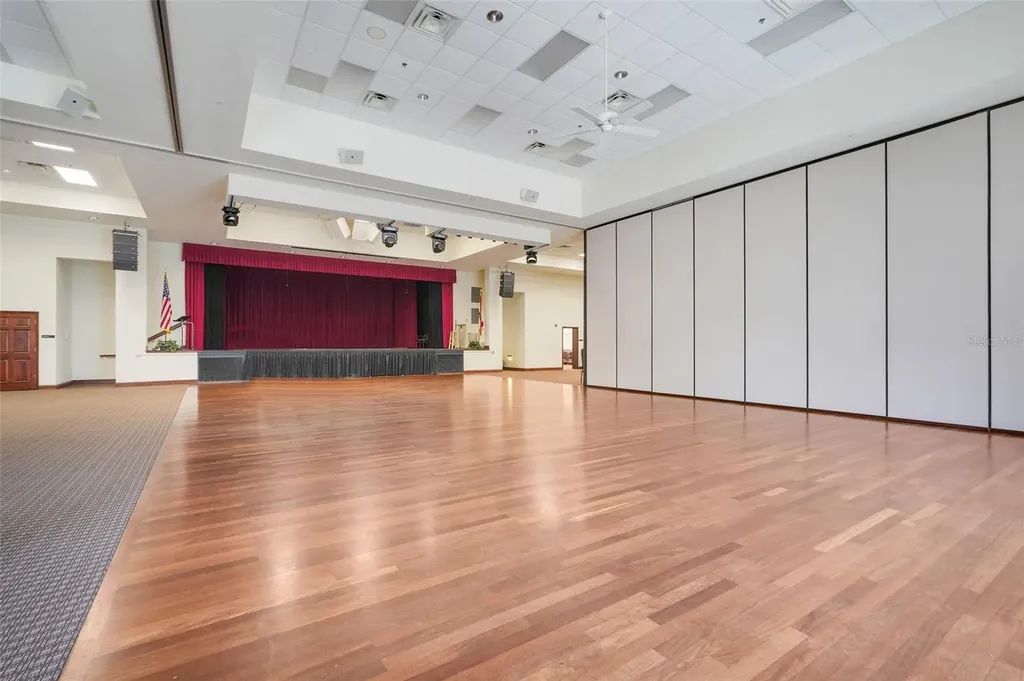 4950 Glen Coe Street Leesburg FL 34748