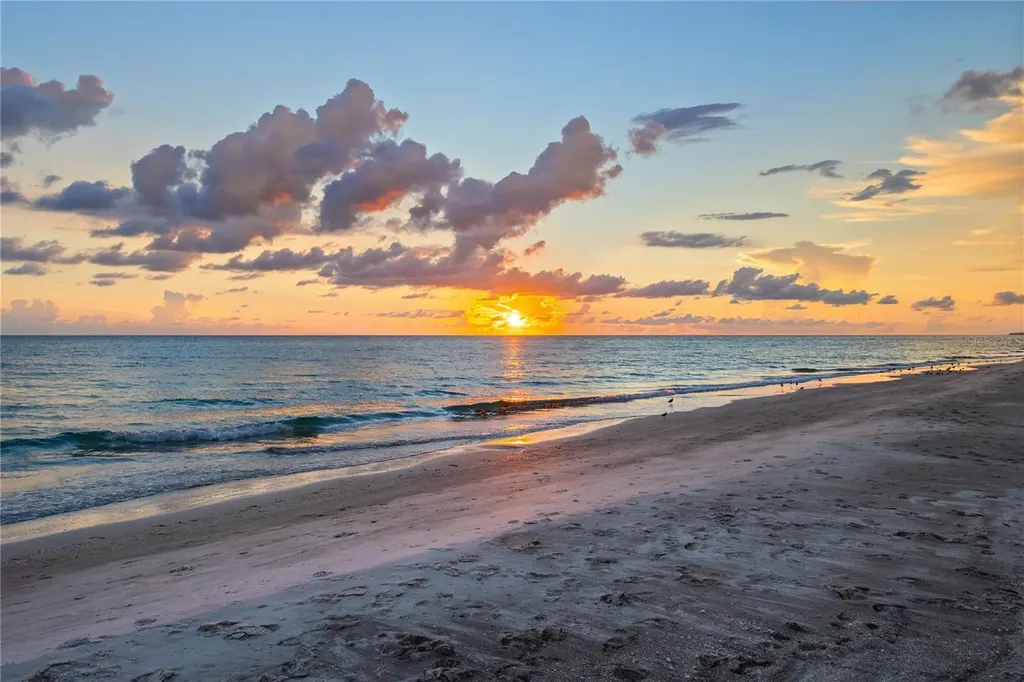 4621 Gulf Of Mexico Drive Longboat Key FL 34228