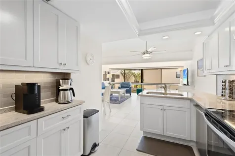 4621 Gulf Of Mexico Drive Longboat Key FL 34228