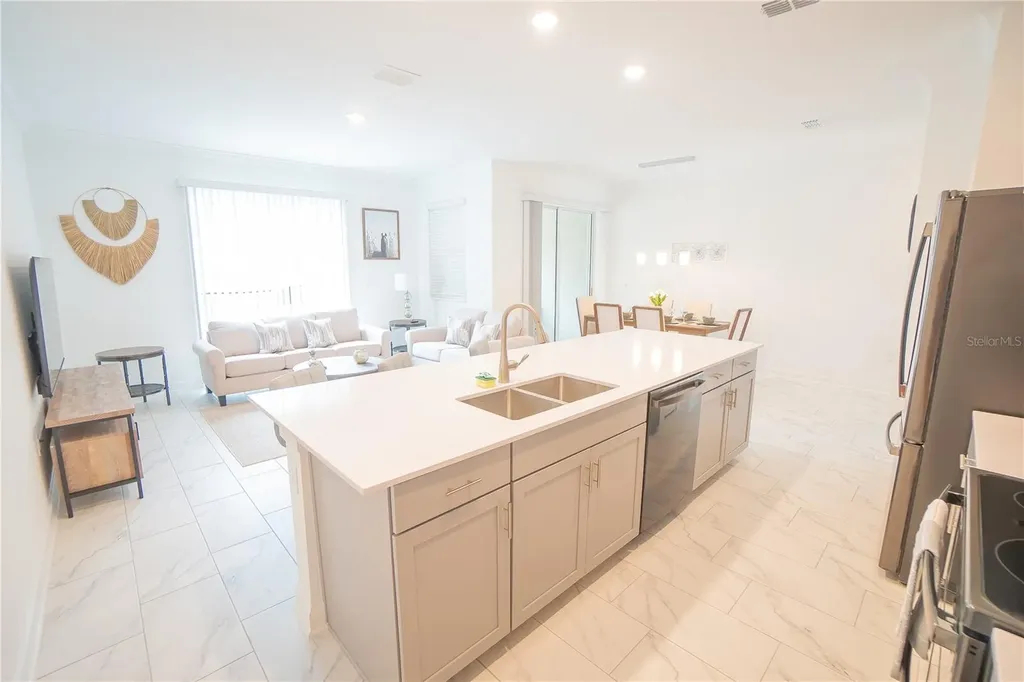 974 Splash Shot Place Davenport FL 33896