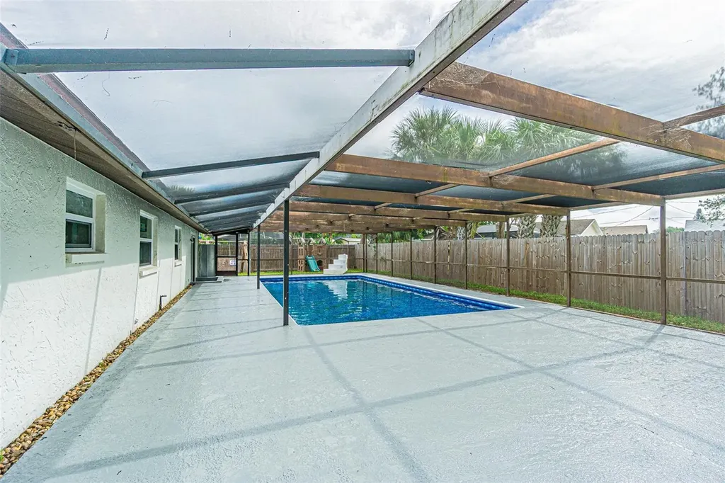 6321 Spanish Main Drive Apollo Beach FL 33572