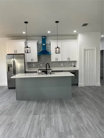200 Farley Street SW Palm Bay FL 32908