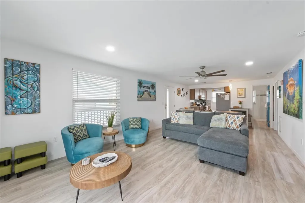 6808 Palm Drive Holmes Beach FL 34217