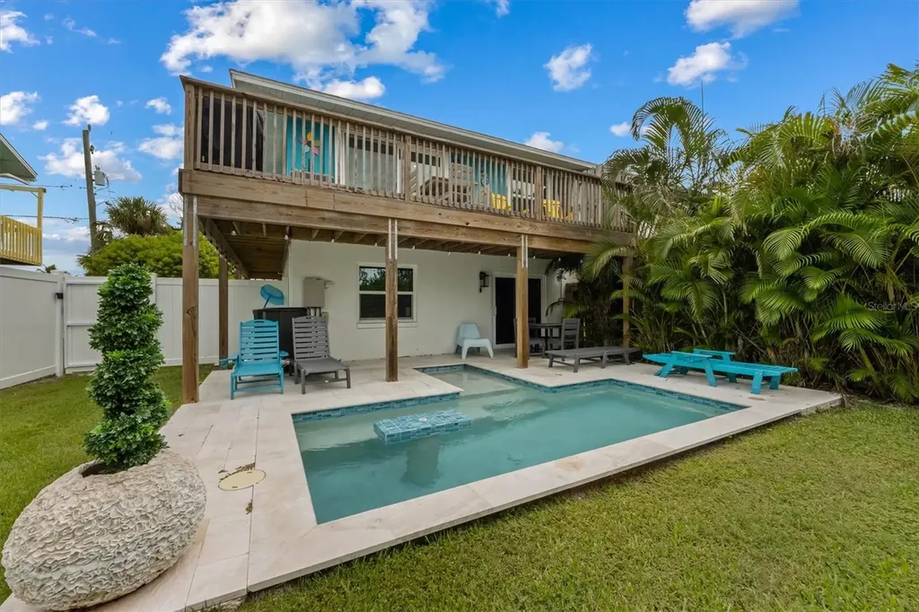 6808 Palm Drive Holmes Beach FL 34217