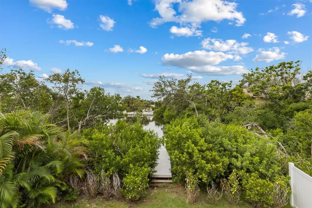 6808 Palm Drive Holmes Beach FL 34217