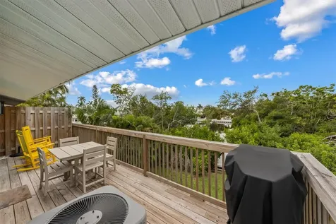 6808 Palm Drive Holmes Beach FL 34217