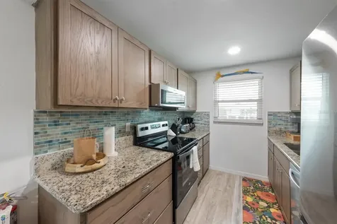 6808 Palm Drive Holmes Beach FL 34217