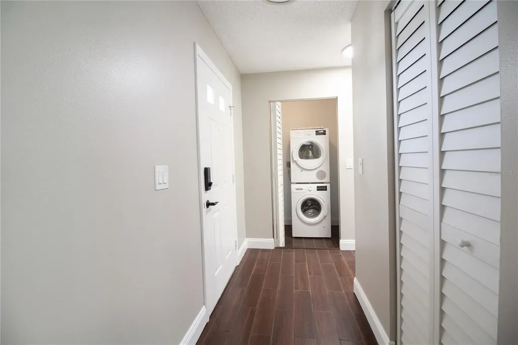 6080 80th Street N St Petersburg FL 33709