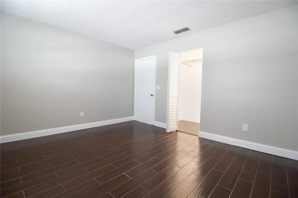 6080 80th Street N St Petersburg FL 33709