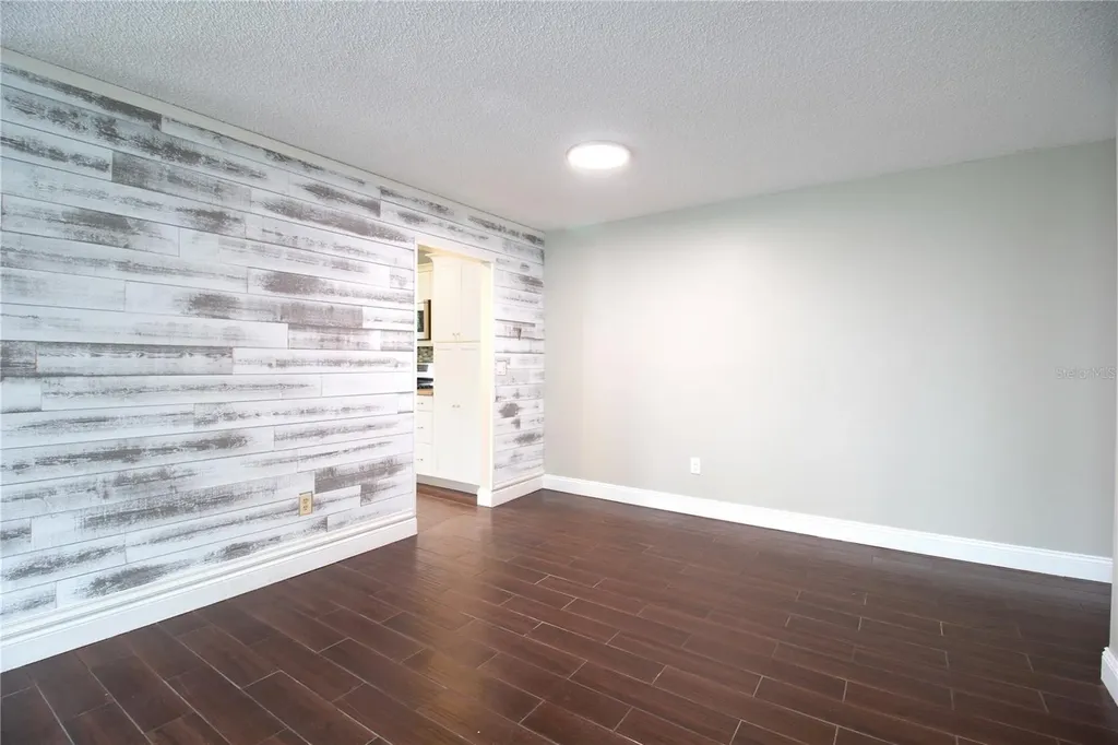 6080 80th Street N St Petersburg FL 33709