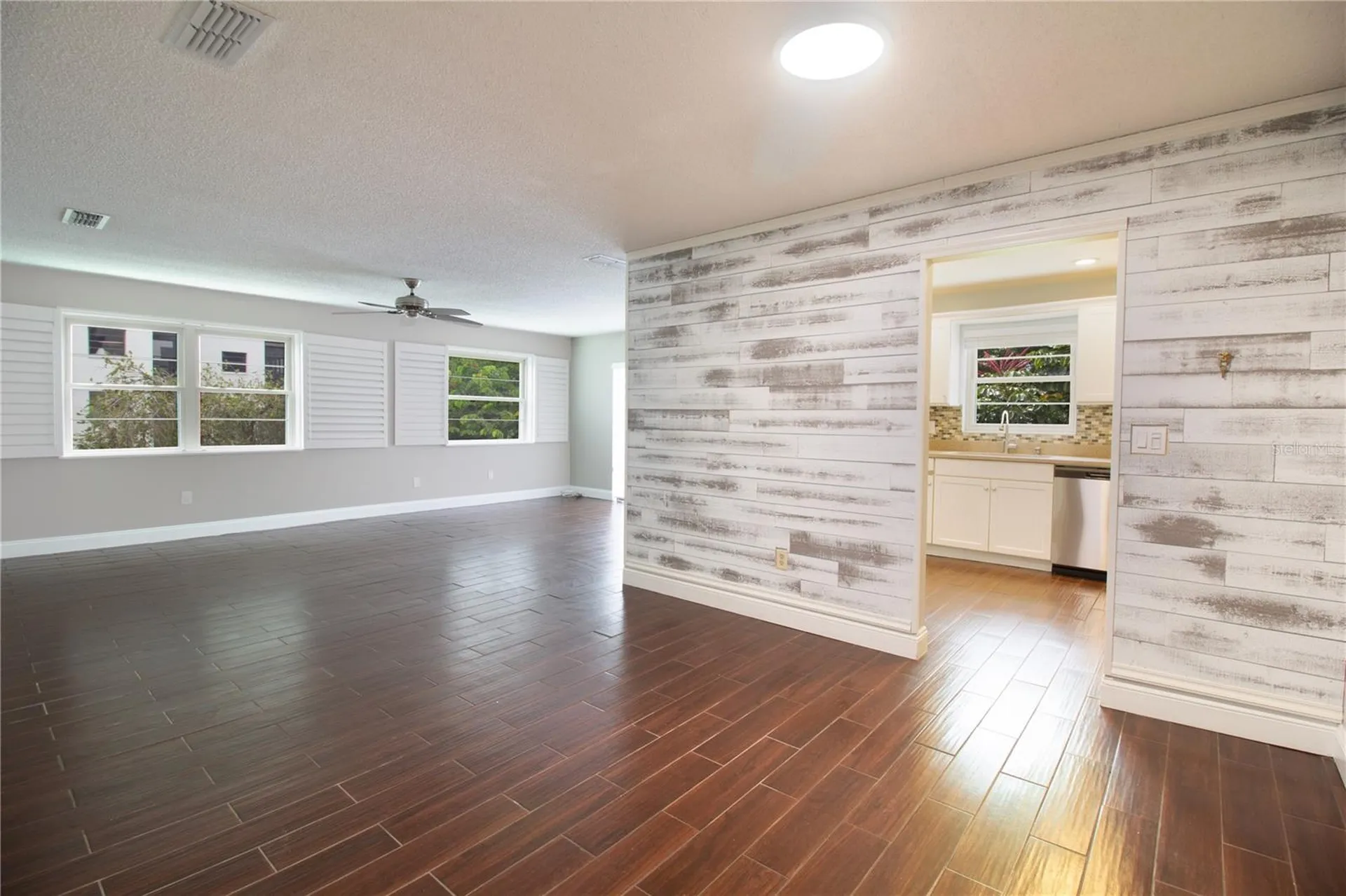 6080 80th Street N St Petersburg FL 33709