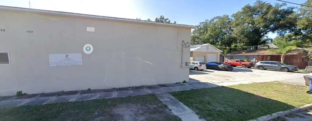 2806 N Tampa Street Tampa FL 33602