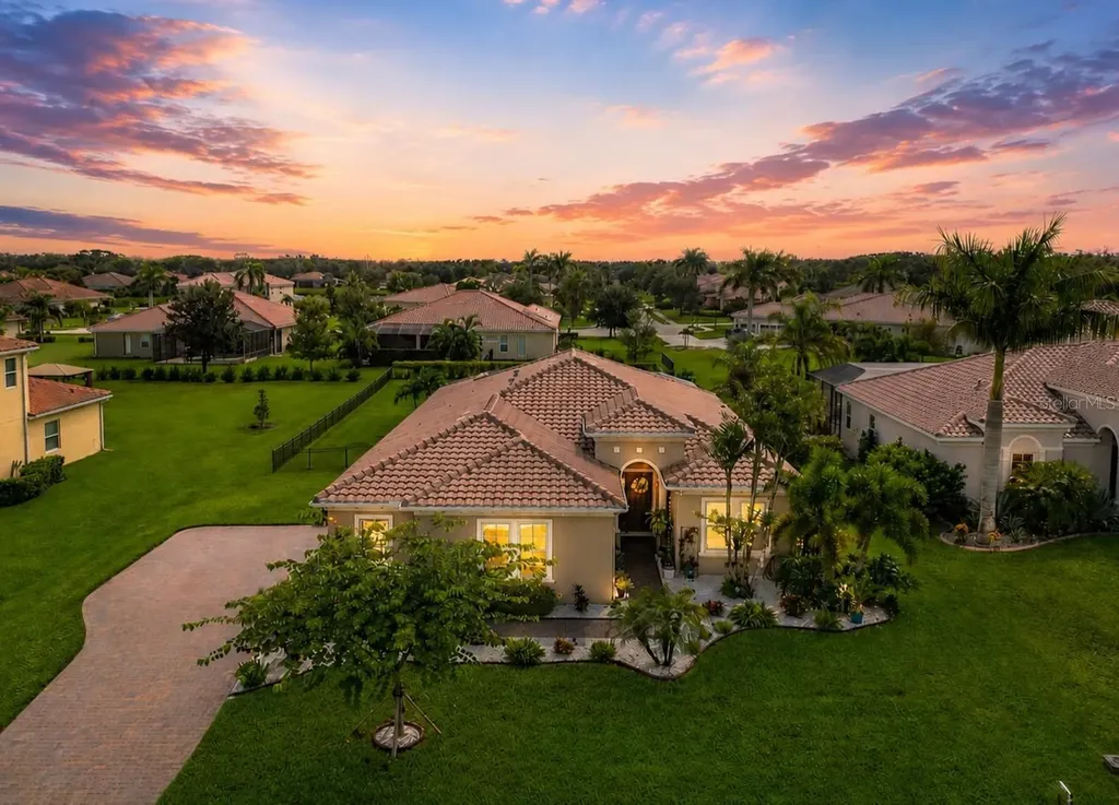309 167th Boulevard E Bradenton FL 34212