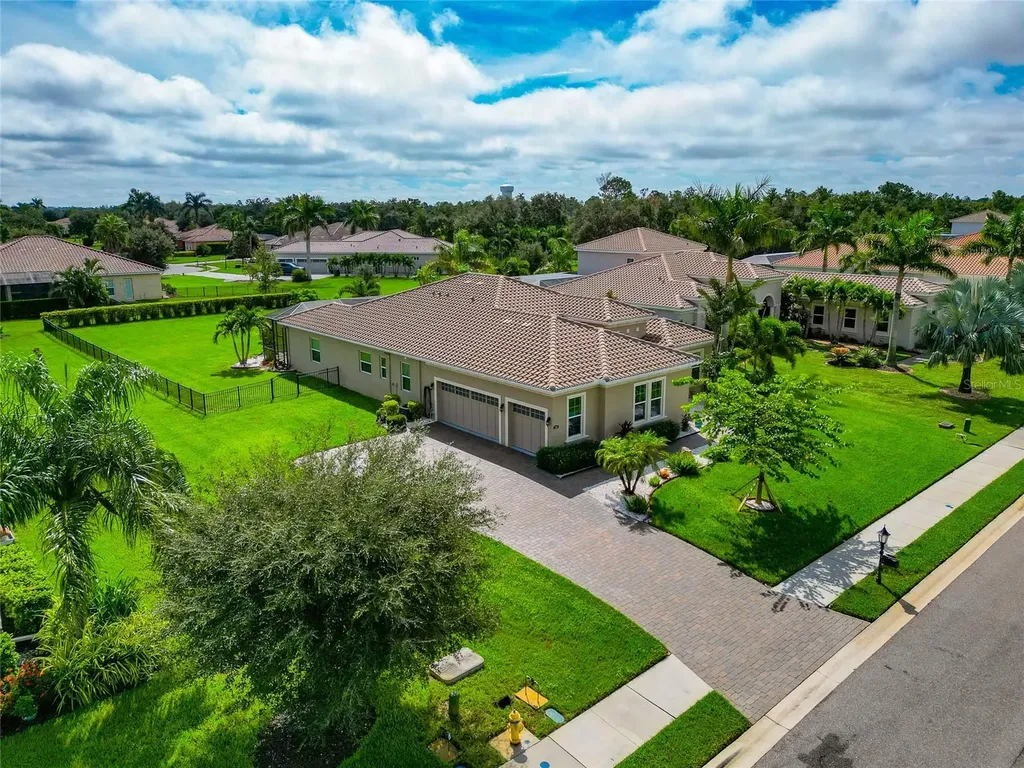 309 167th Boulevard E Bradenton FL 34212